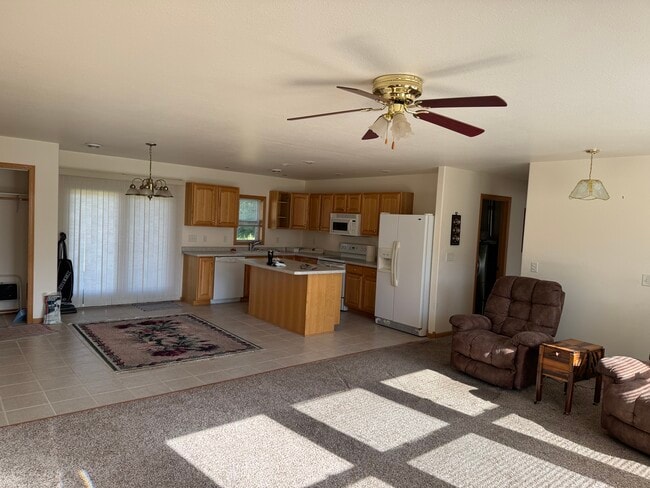 Building Photo - 22131 US-71