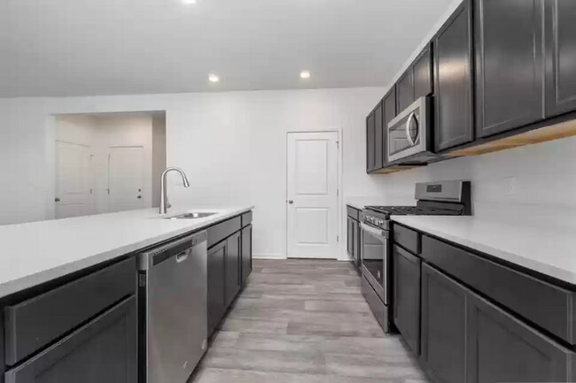 Foto del edificio - 7760 W 105th Pl