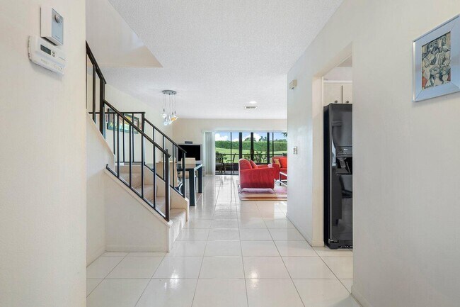 Foto del edificio - 19 Southport Ln