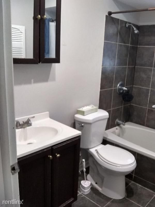 Primary Photo - 307 Yates Ave