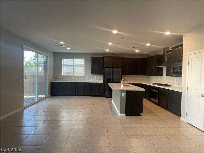 Building Photo - 4749 Prizewinner St