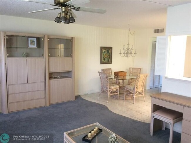 Building Photo - 278 Mansfield G
