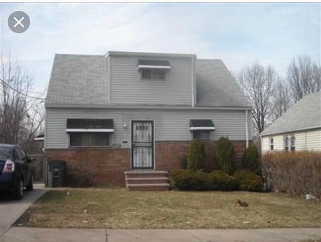 Building Photo - 4692 E 173rd St