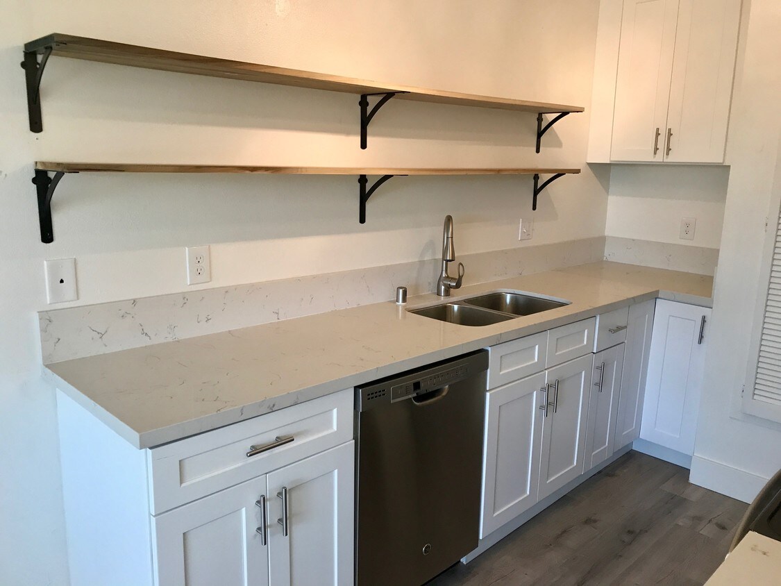 Foto principal - 1253 N Vulcan Ave