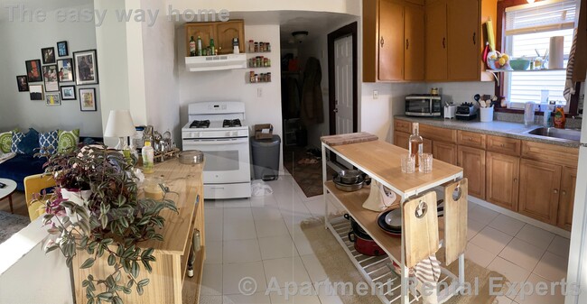 Foto del edificio - 3+/4 BR - Close to Malden Center - Bike Pa...