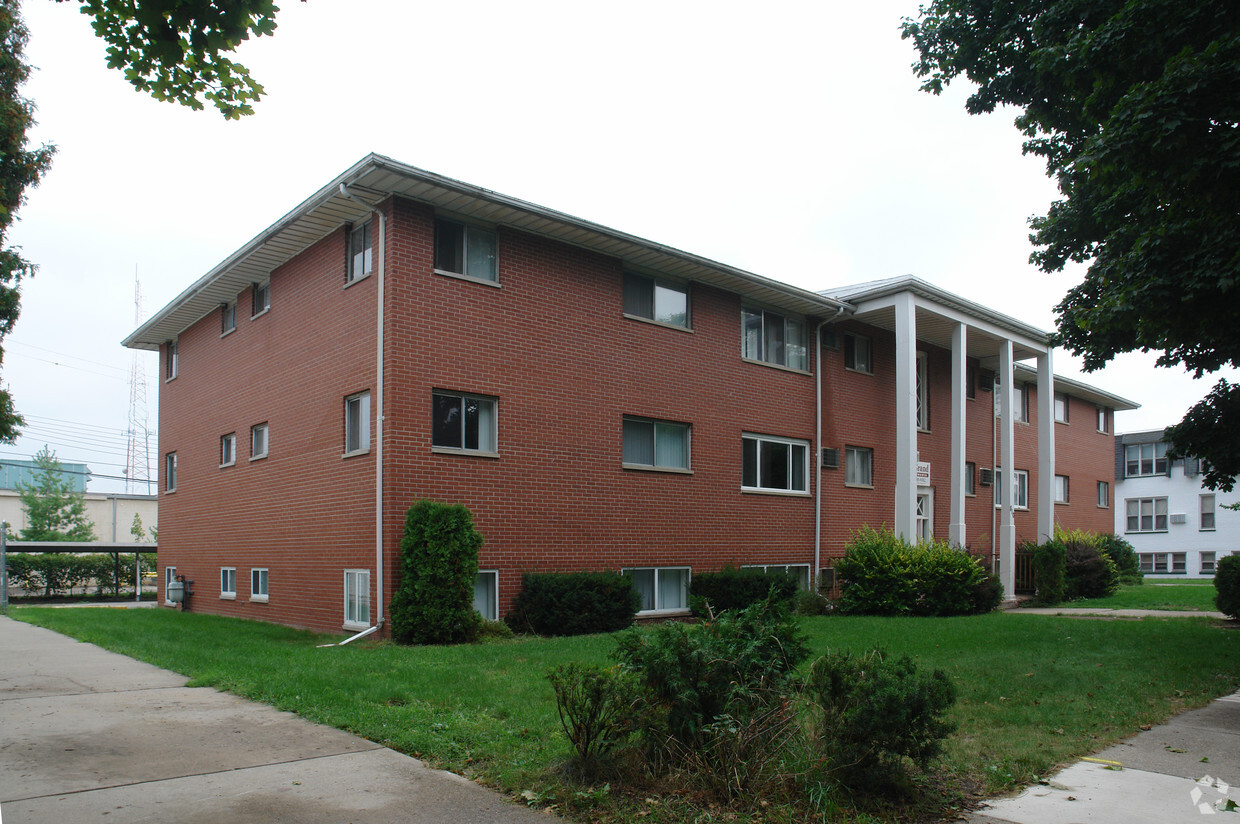 Building Photo - LeGrande Apartments