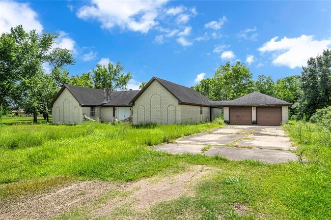 Building Photo - 1326 Carl Dr