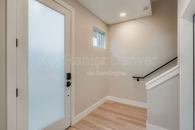 Foto del edificio - 2208 S Albion St