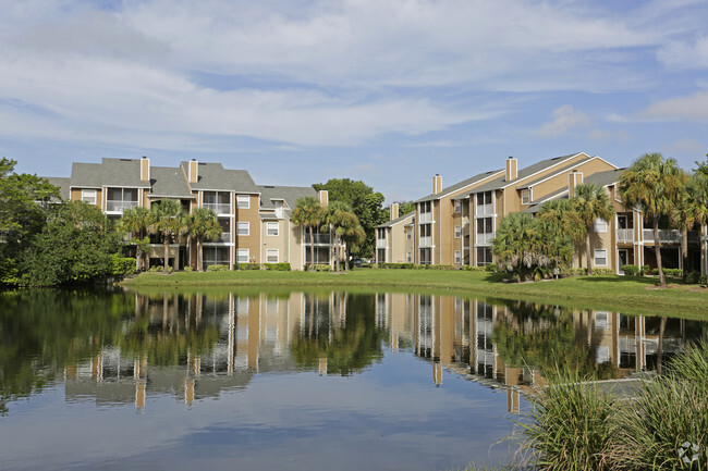 Foto del edificio - THE RETREAT AT VISTA LAKE