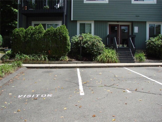 Foto del edificio - 545 Vincellette St