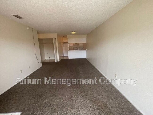 Building Photo - 5425 SE 30th Pl