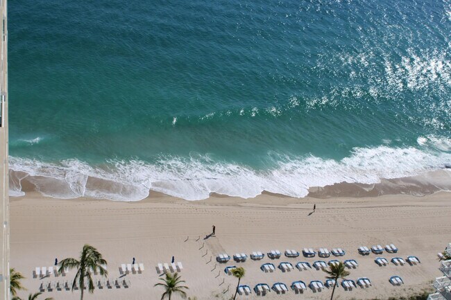 Foto del edificio - 3900 Galt Ocean Dr