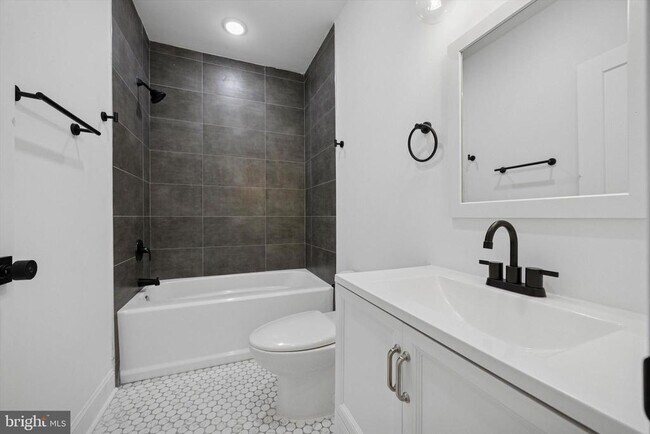 Foto del edificio - 1614 Ridge Ave