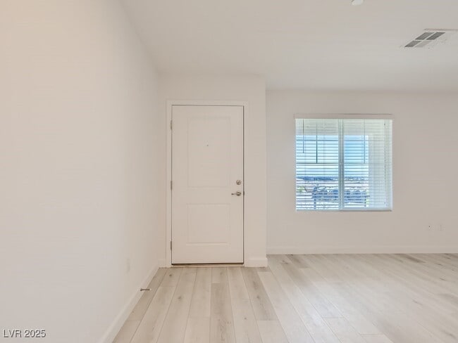 Building Photo - 829 Jigglypuff Pl