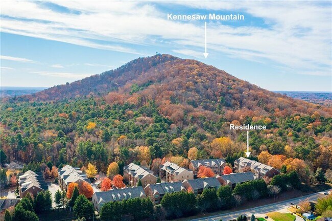 Foto del edificio - 638 Parkside Vlg Wy