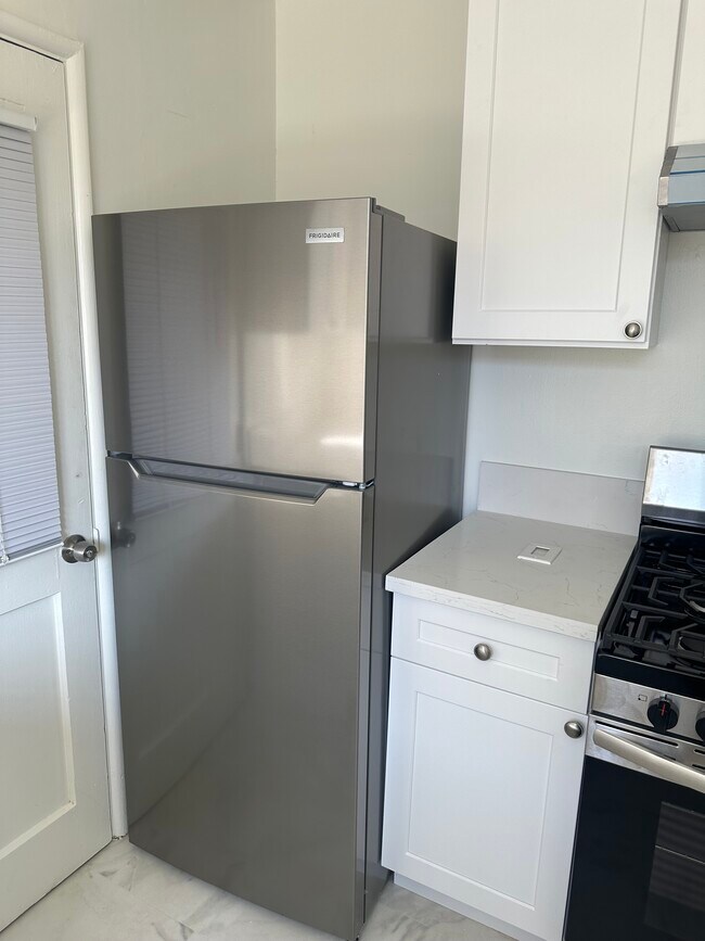 Foto del edificio - 11855 Washington Pl Unit C