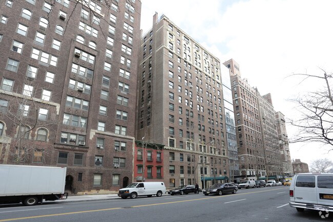 Primary Photo - 435 E 57th St