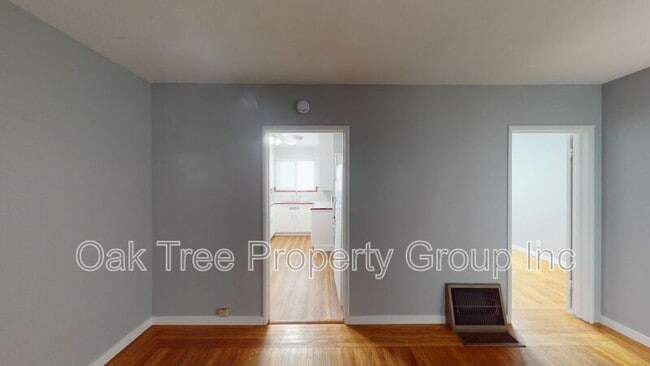 Building Photo - 321 W Estudillo Ave