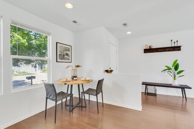 Foto del edificio - 11898 W Tufts Pl