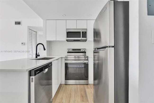 Foto del edificio - 620 SW 10th St