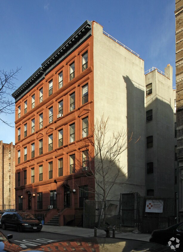 Primary Photo - 115 W 138th St
