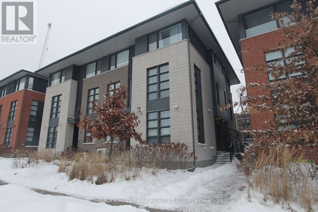 Building Photo - 45 Des Oblats Ave