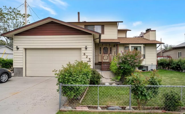 Photo - 825 W Arapahoe Ave Apartment