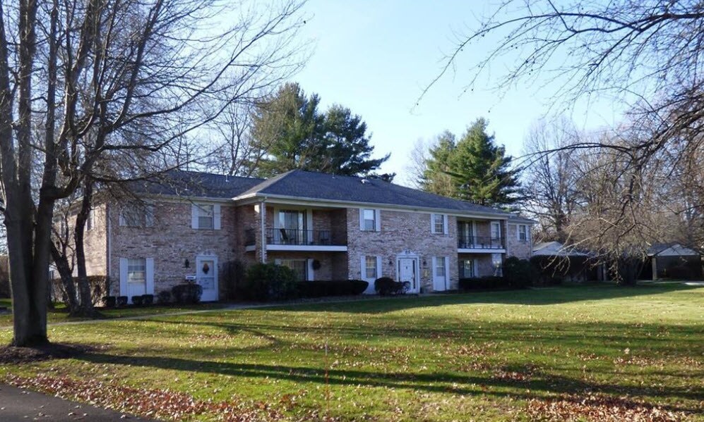 389 Quarry Ln NE, Warren, OH 44483 Condo for Rent in Warren, OH