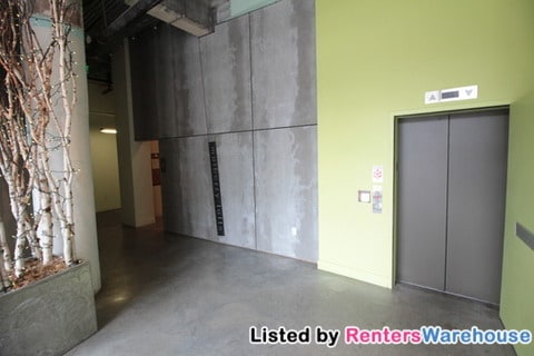 Building Photo - 112 11th St