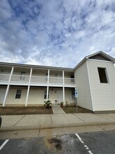 Building Photo - 1150 Cross Creek Cir