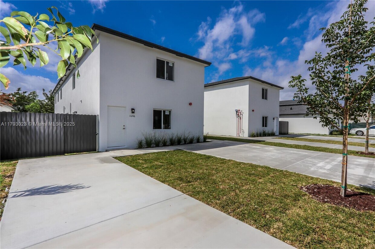 Foto principal - 11248 SW 187th St