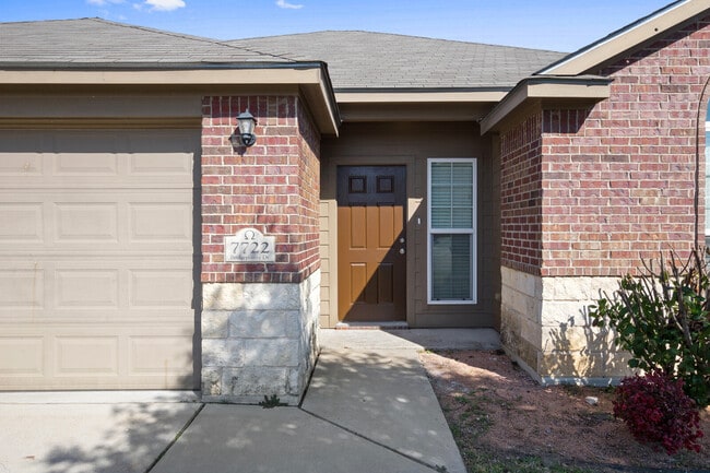 Foto del edificio - 7722 Bridgepointe Dr