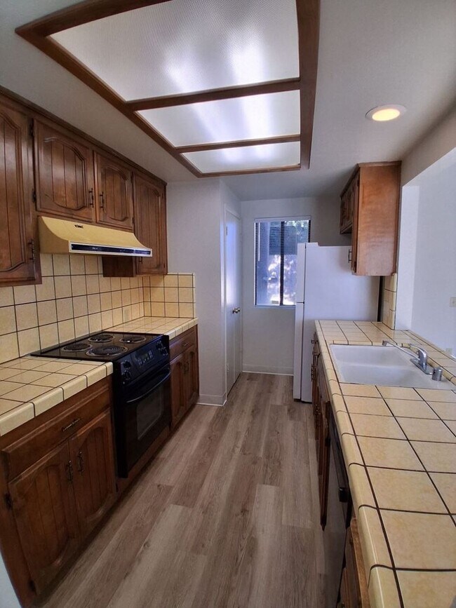 Foto del edificio - 4597 N Emerson Ave