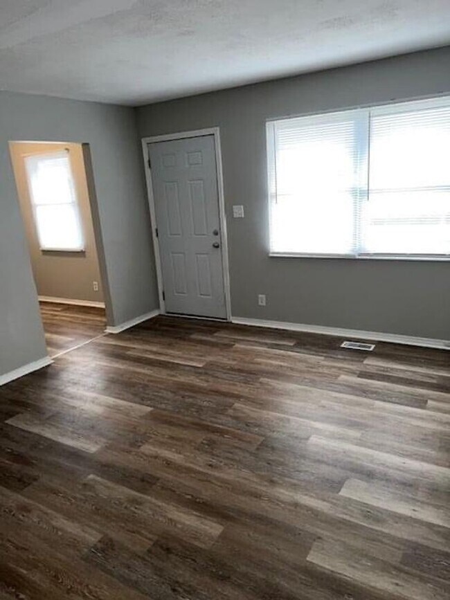 Foto del edificio - 664 E Missouri St