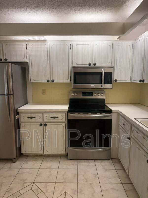 Foto del edificio - 2205 Belleair Rd