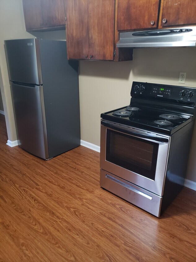 Foto principal - 3915 Elnora Dr