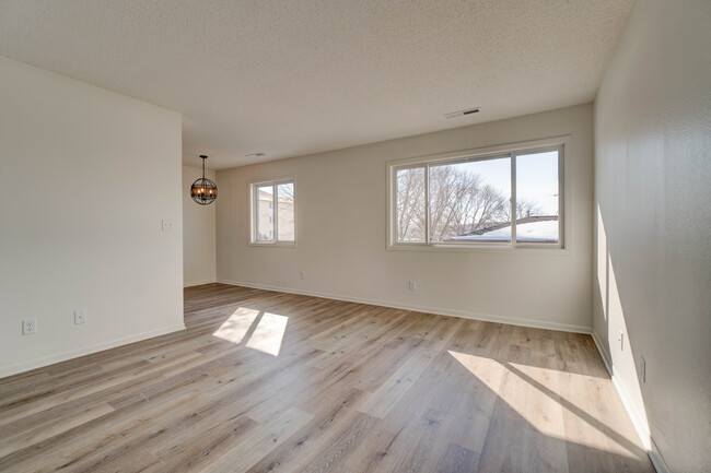 Building Photo - 922 Boston Way