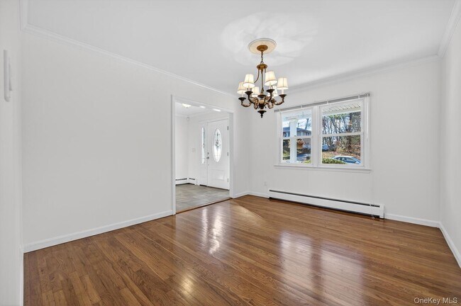 Building Photo - 8 Blueberry Ln