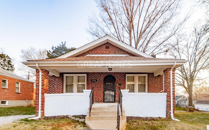 Primary Photo - 6530 Avalon Ave