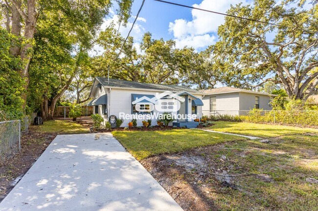 Building Photo - 1008 W Powhatan Ave