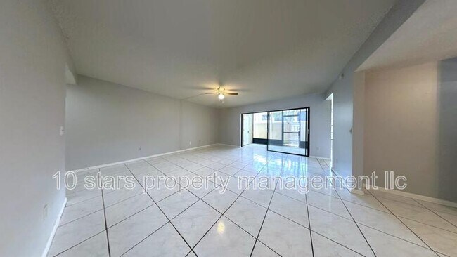 Building Photo - 5165 Puritan Cir
