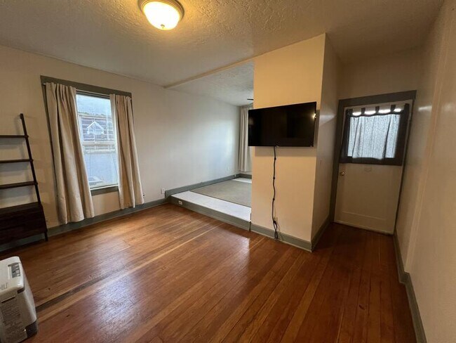 Foto del edificio - 2470 NW Vaughn St