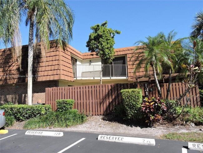 Building Photo - 1316 SW 118th Terrace