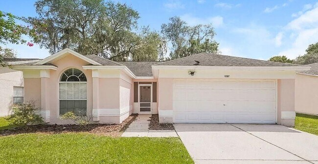 Building Photo - 1207 Sawdust Ct