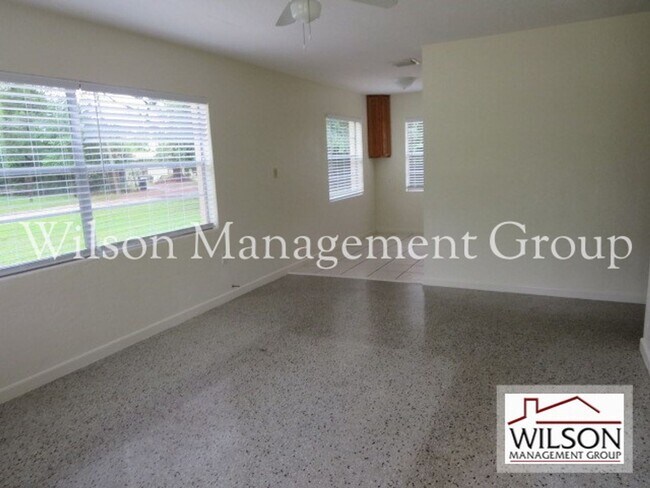 Foto del edificio - 2 br, 1 bath House - 713 Meadow Street