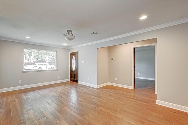 Building Photo - 5611 Nina Lee Ln