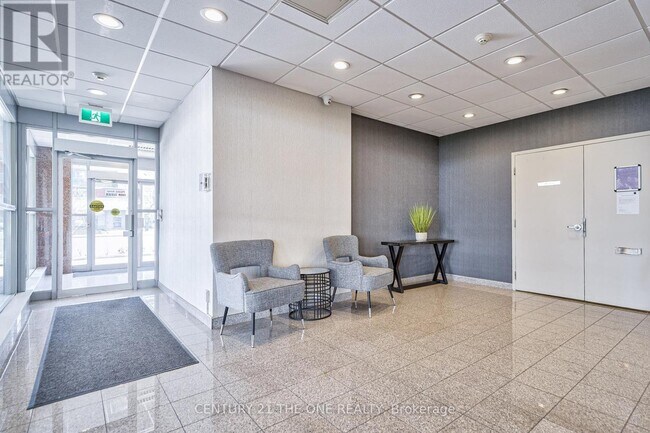 Photo du bâtiment - 5940 Yonge St