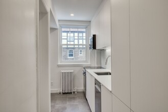 Building Photo - 4715 Chem. Queen Mary