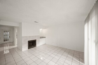 Building Photo - 3987 Tanglewilde St