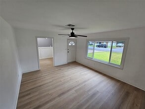 Building Photo - 1300 Lawrence St